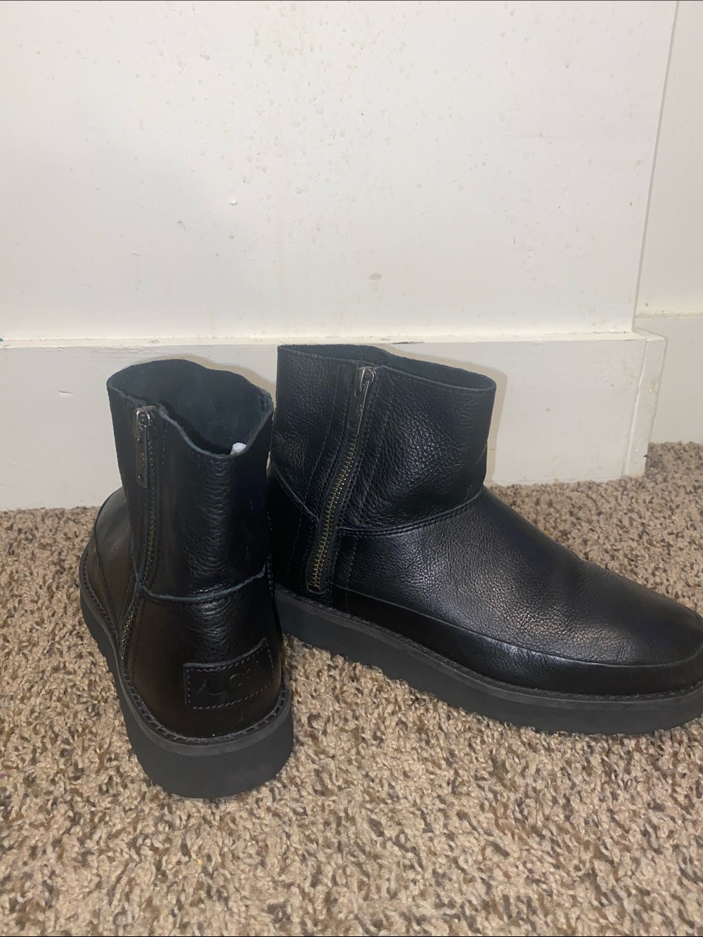 Ugg Boots — PURE LEATHER